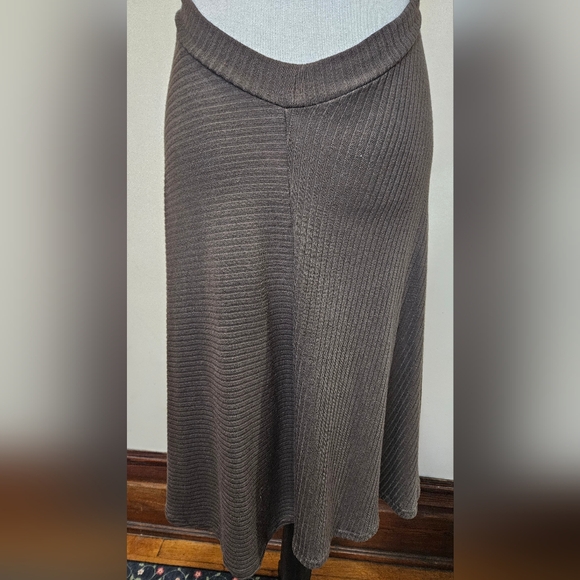 Brown Ribbed Crisscross Back Dress - Picture 6 of 8